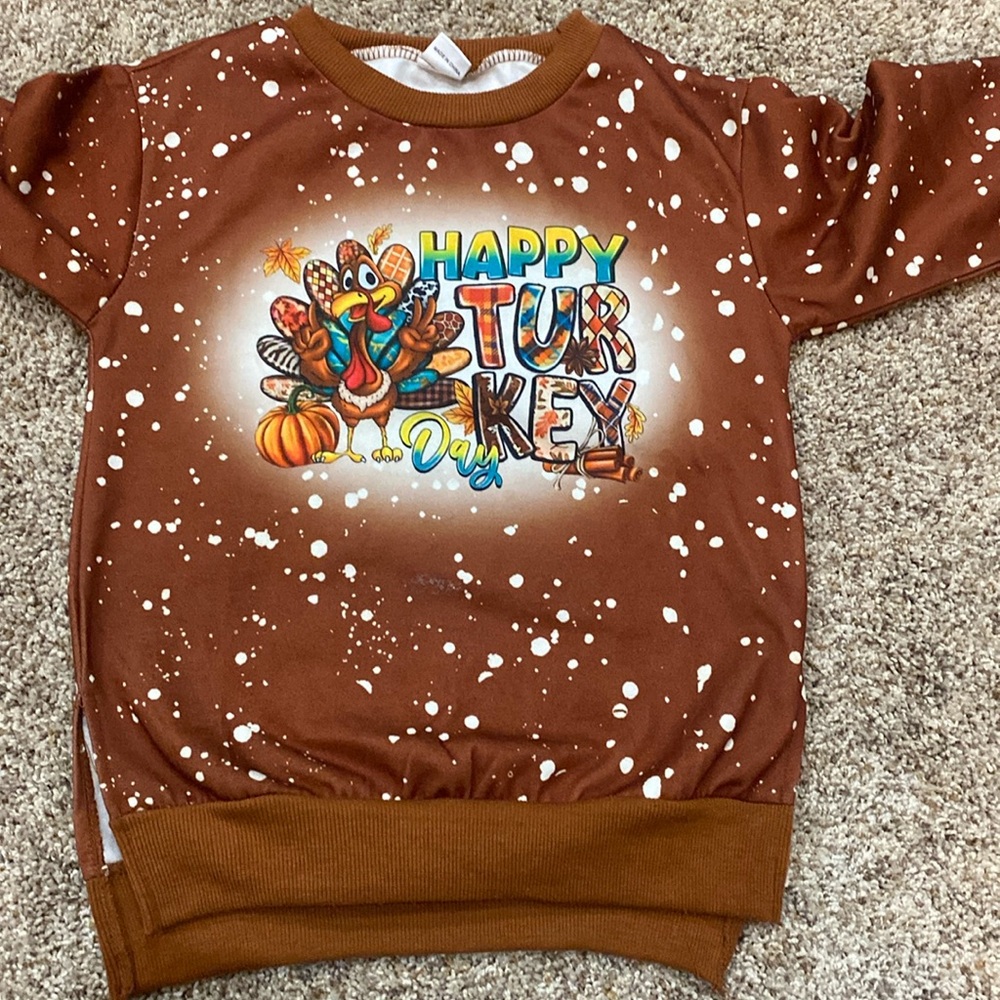 New kids Thanksgiving Day sweatshirt. Size 7-8 Y.
